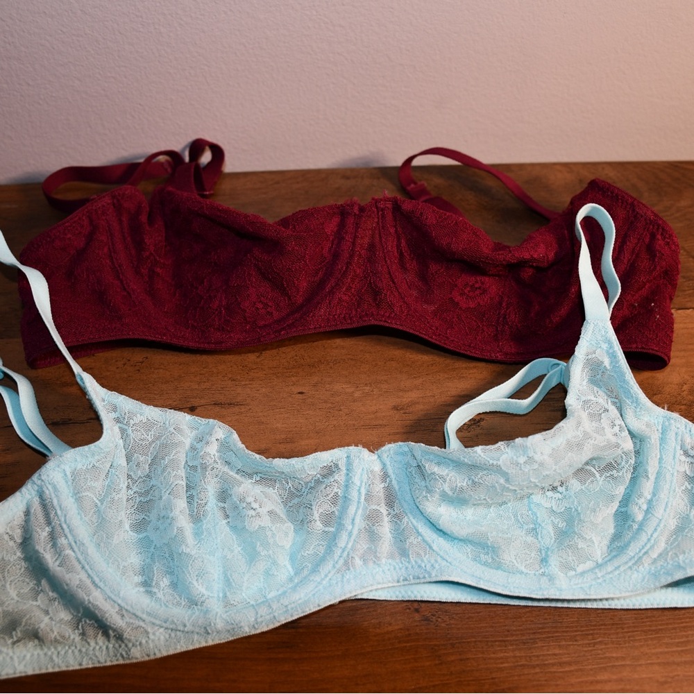 Flirtitude Lace Underwire Bra Set - Burgundy and Light Blue
